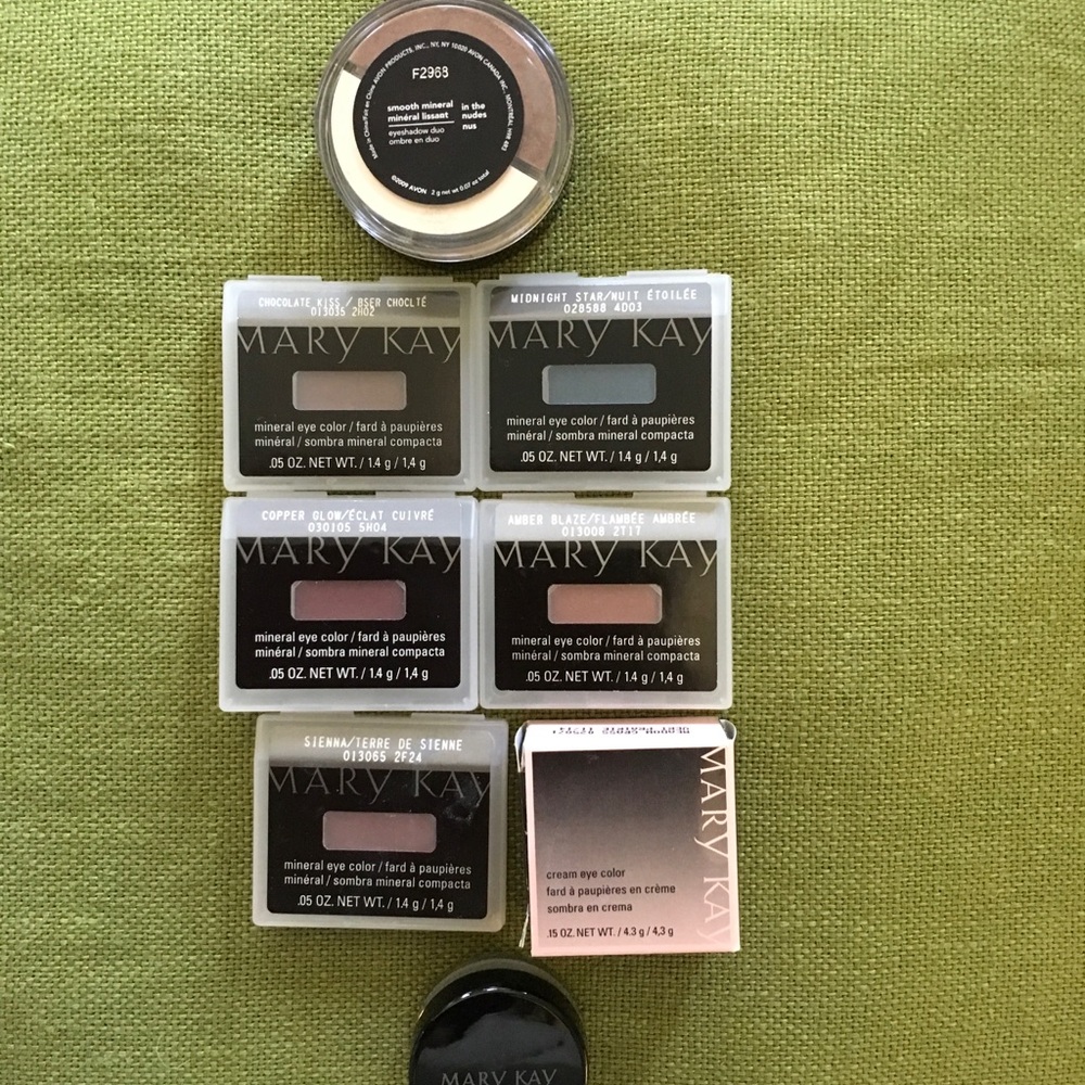Mary Kay Eyeshadow Bundle of 7